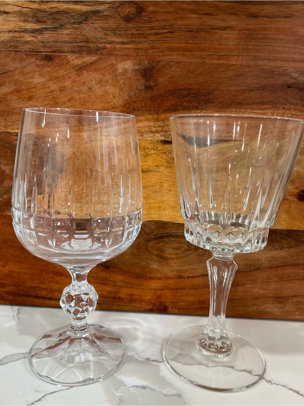Clear Cut Crystal-Style Stemmed Wine Glass - Clear